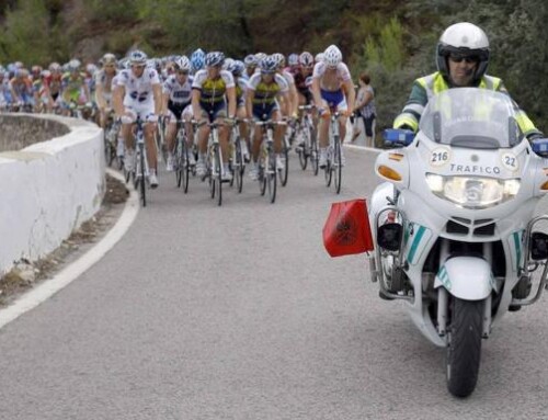 La Unidad de Movilidad y Seguridad Vial de la Guardia Civil en la Vuelta ciclista a España 2022 recorre las carreteras pacenses