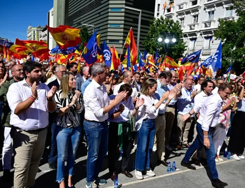 Un millar de extremeños asisten, junto a María Guardiola, al acto público “Frente a la amnistía, igualdad” celebrado en Madrid