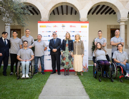 La presidenta de la Junta recibe a los deportistas de Extremadura preseleccionados para los Juegos Paralímpicos de París 2024