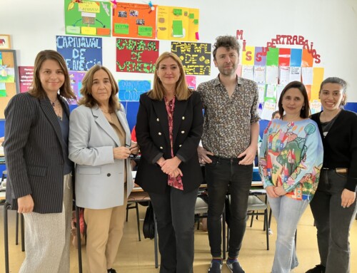 El CEIP Dulce Chacón organiza un encuentro literario con el ilustrador Fermín Solís con motivo de la Semana Escolar del Libro
