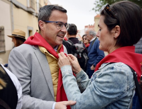 El presidente de la Diputación de Badajoz asiste a la tradicional romería de San Marcos de Almendralejo