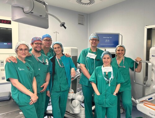 El Hospital Universitario de Cáceres realiza con éxito la primera cirugía de extirpación de riñón con robot quirúrgico de Extremadura
