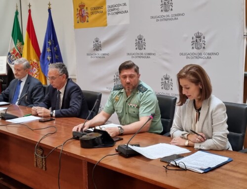 El delegado del Gobierno en Extremadura presenta el paquete de medidas para reducir la siniestralidad vial