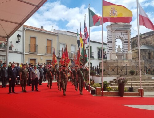 Quintana reivindica la defensa de la paz y la libertad durante su participación en la conmemoración de la Batalla de La Albuera