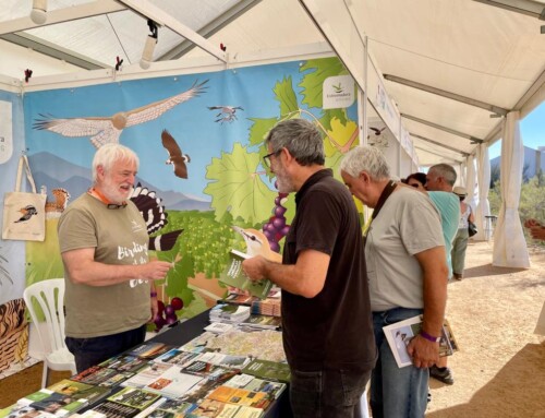 Extremadura muestra el potencial de su turismo ornitológico y de naturaleza en Cataluña