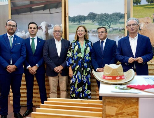 Miguel Ángel Gallardo destaca en la apertura del Salón Ovino de Castuera la «valentía» del sector y su capacidad de adaptación