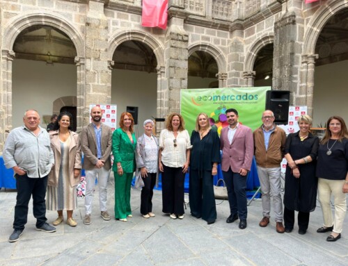 Gran acogida del Ecomercado en Calera de León dentro del XLV Día de la Mancomunidad de Tentudía