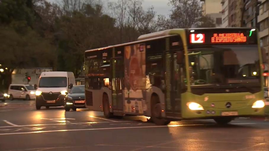 La huelga de autobuses afecta a varias ciudades de Extremadura con paros y manifestación de forma desigual