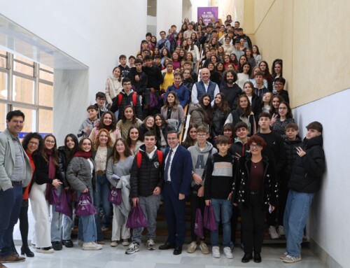 Alumnos de cuatro institutos protagonizan un pleno sobre igualdad y violencia digital en la Diputación de Badajoz