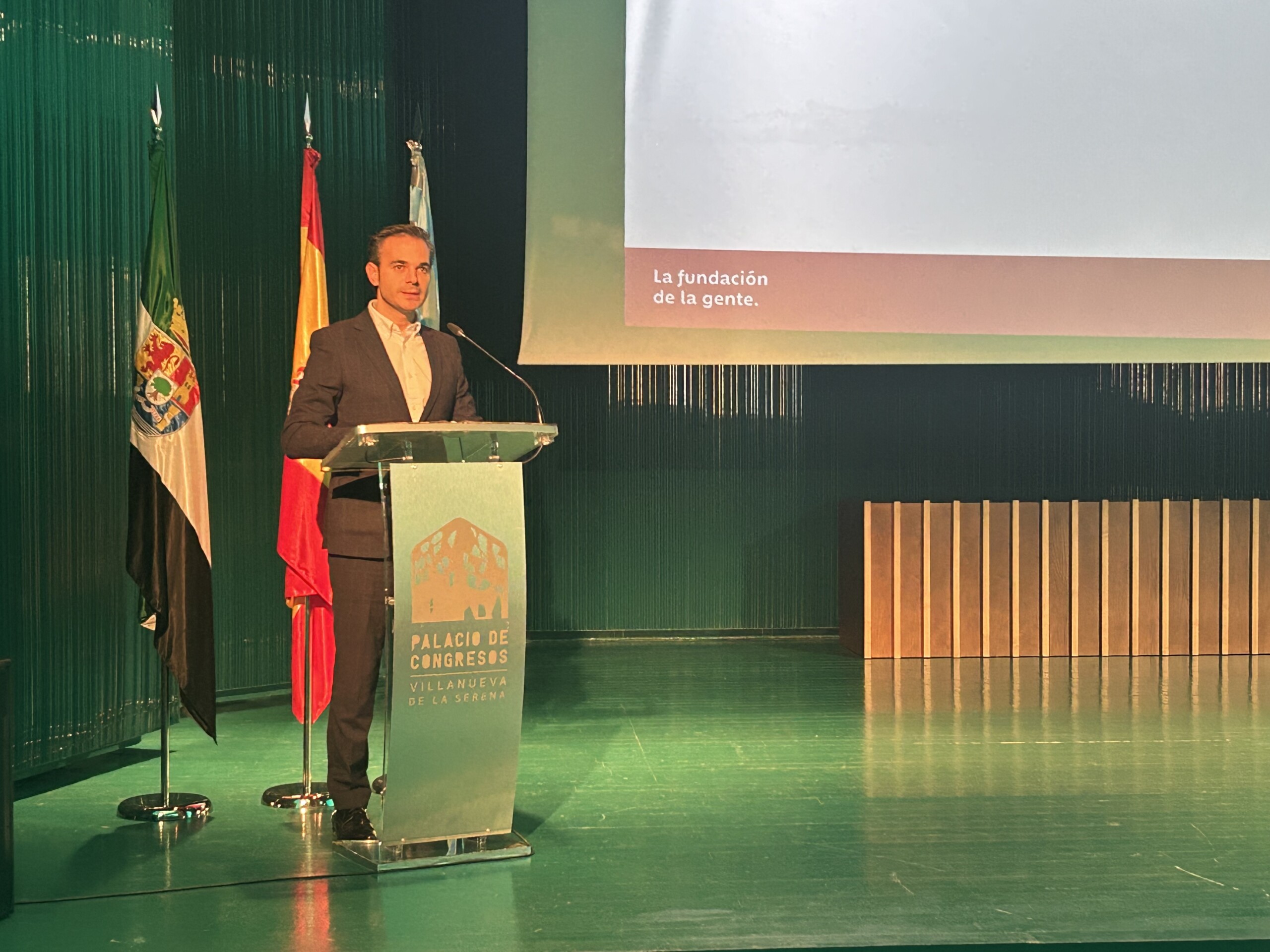 La Junta de Extremadura participa en la presentación del Informe Agricultura y Ganadería Extremeñas 2023 de la Fundación CB