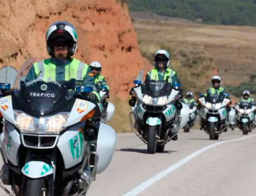 La Escuela de Tráfico de la Guardia Civil de Mérida tiñe de amarillo y verde la provincia de Badajoz