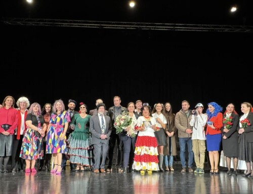 Pésame, Pésame Mucho’: Una ovación rotunda para el gran estreno de Batilo Teatro en Ribera del Fresno