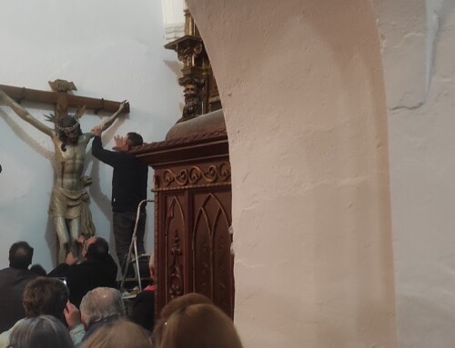 El Cristo del Rosario vuelve a procesionar en Ribera del Fresno tras más de 50 años