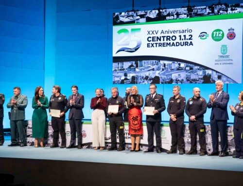 María Guardiola alaba a los profesionales del 112: «Hoy celebramos 25 años de un sistema que cuida, que protege y que salva»