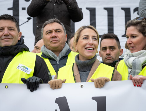 Guardiola celebra la multitudinaria manifestación contra el cierre de la Central Nuclear de Almaraz: «Una jornada histórica de reivindicación y de dignidad del pueblo extremeño»