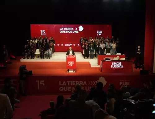 Gallardo asegura que se dejará «la piel» para que el Gobierno «fallido» de PP y Vox «no siga haciendo daño» a la región