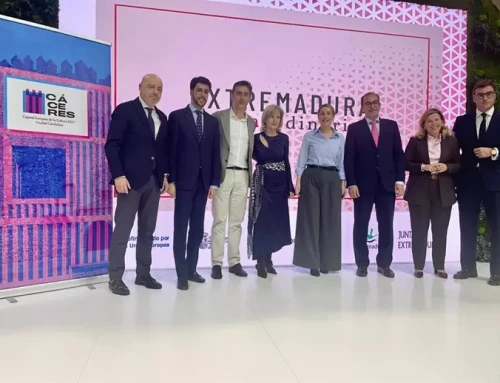 Guardiola invita en Fitur a dejarse guiar por la curiosidad para descubrir una Extremadura «extraordinaria»