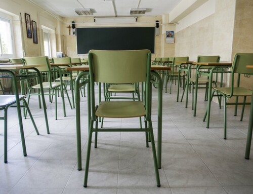 El abandono escolar temprano en Extremadura fue del 13 %, en la media nacional