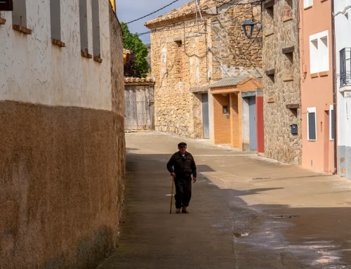 Nueve municipios extremeños no tienen niños menores de 4 años y 267 están muy envejecidos