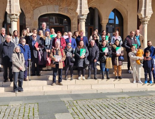 La Junta entrega las llaves de 40 viviendas públicas en Badajoz, 20 de ellas cedidas a Cáritas, tras una inversión de 2,5 millones de euros