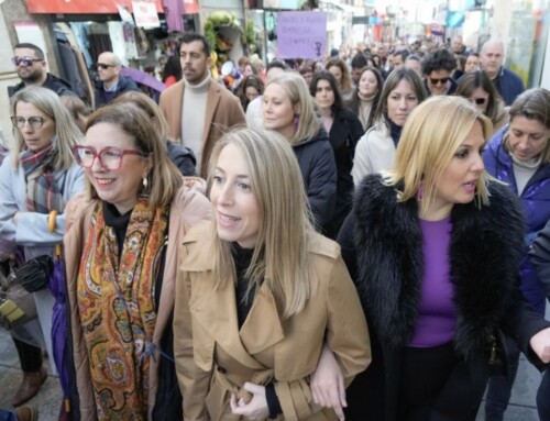 El PP extremeño se echa a la calle pidiendo una igualdad de justicia y recordando que el feminismo no tiene dueños