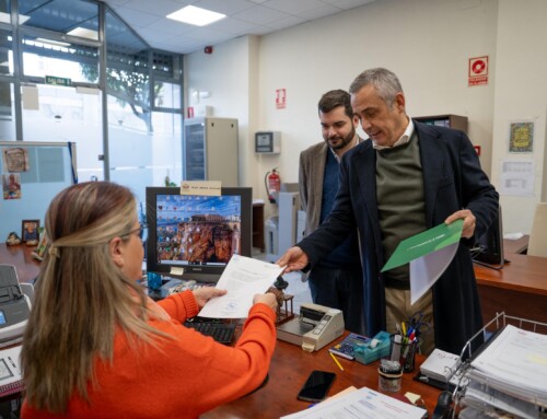 Vox pide la comparecencia de Vara y la exconsejera Begoña García Bernal en la comisión de investigación sobre el regadío